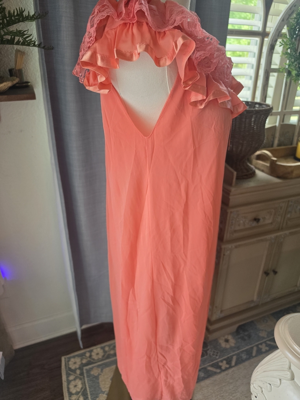Coral Vintage Night Gown - Picture 3 of 4